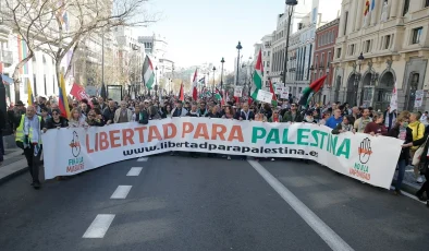 İspanya’da binlerce kişi Filistin’e destek için gösteri yaptı