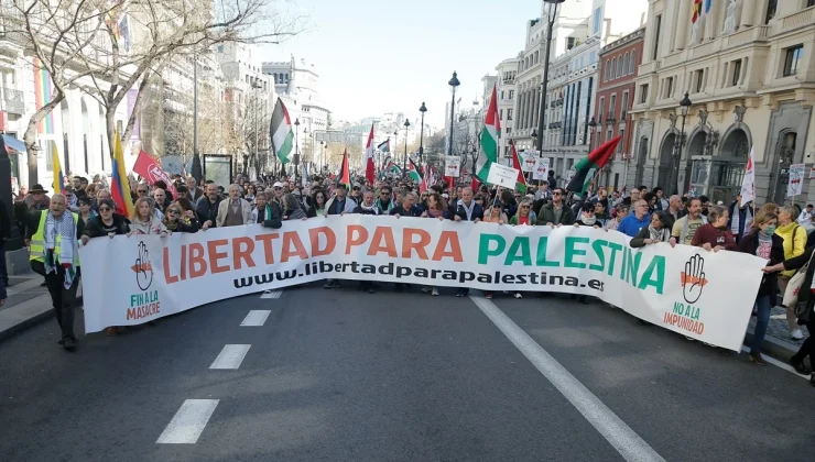 İspanya’da binlerce kişi Filistin’e destek için gösteri yaptı