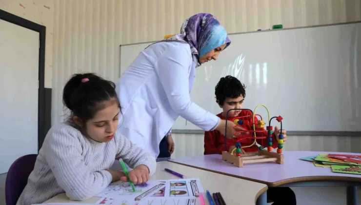 Kayseri Büyükşehir Belediyesi Engelsiz Çocuk Evleri’nde Özel Çocuklara Hizmet Sunuyor