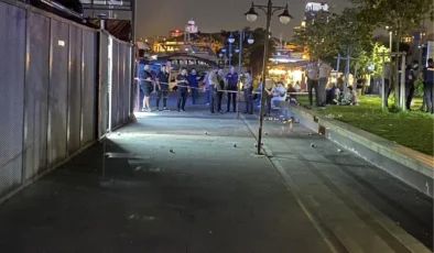 Beşiktaş’ta İskelede Oturan Gençlere Silahlı Saldırı: Görüntüler Ortaya Çıktı