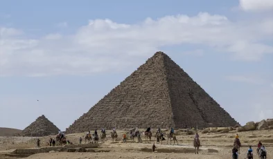 Mısır’daki Keops Piramidi Geçen Yıl 14,9 Milyon Turist Tarafından Ziyaret Edildi