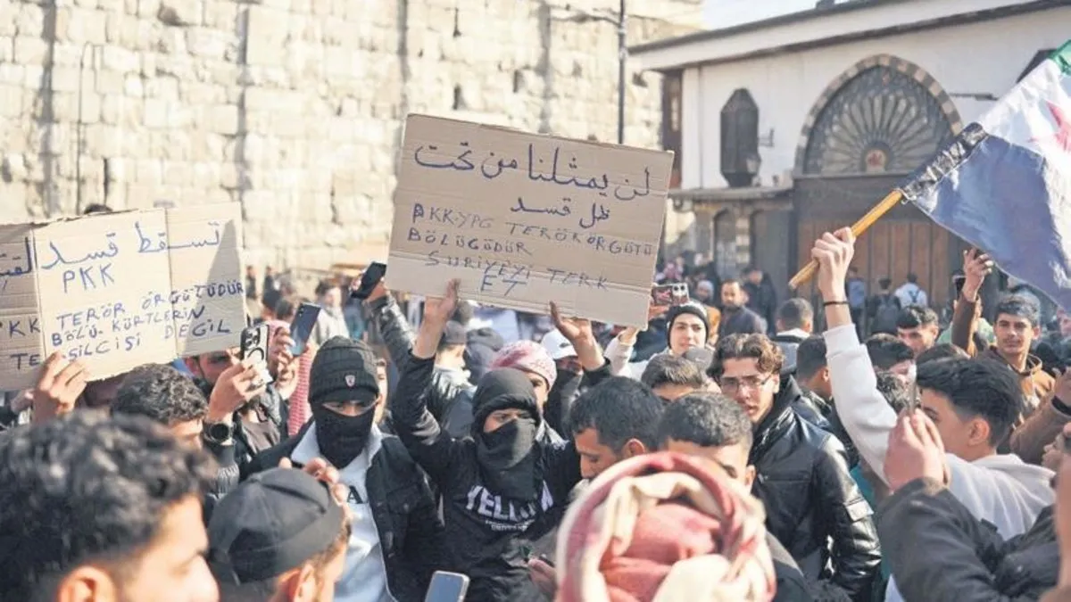 PKK/YPG, Şam’da protesto edildi
